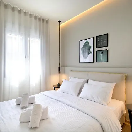 Eos Apartment *