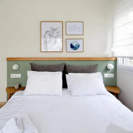 Eos Apartment